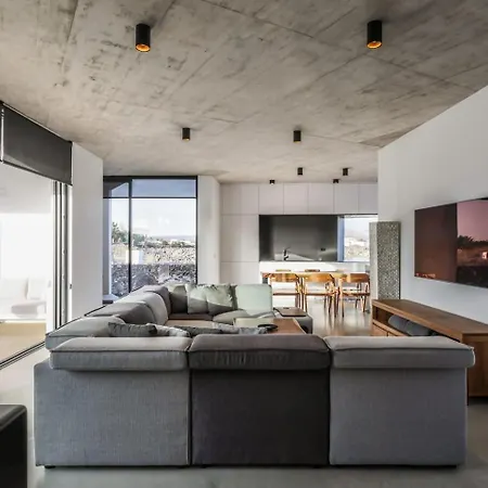 Luxury Vulcano וילה לאחארס