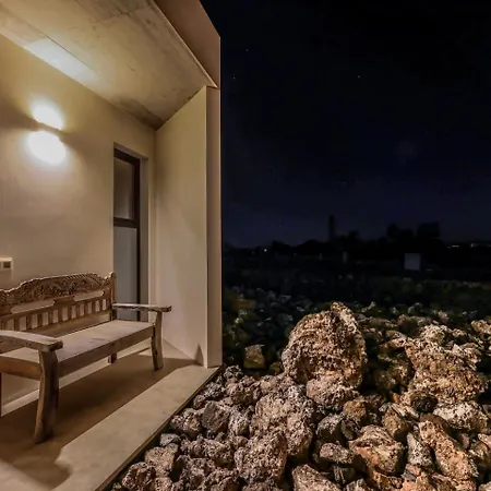 Luxury Vulcano לאחארס