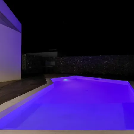 Luxury Vulcano *