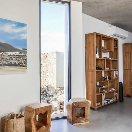 Luxury Vulcano *