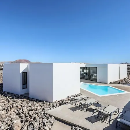 Luxury Vulcano לאחארס